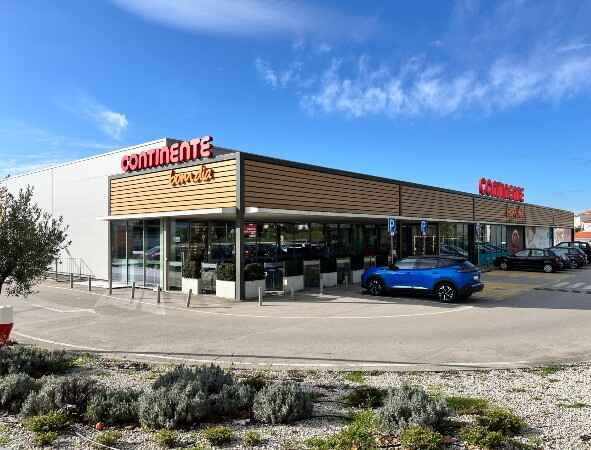 Δυο σουπερ μάρκετ στην Πορτογαλία αγόρασε η Savills IM